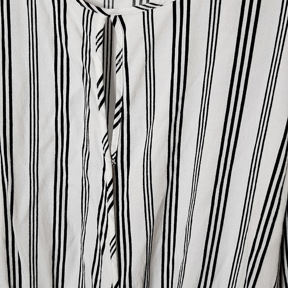 Torrid blouse - Picture 2 of 11